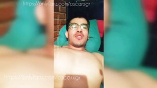 Watch temxicano reach climax while stroking his grandes vergas solo