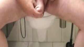 Watch this amateur dude stroke his massive cock with his hands and jerk off to it