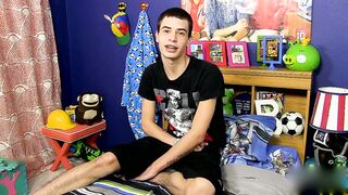 Danny, the hung hunk, gives a sloppy handjob to a young man in a draping frame