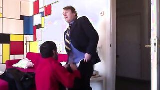 Homemade teen gets a hot blowjob from a hot guy in homemade video