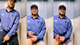 Lucas Hardwood gives a public handjob and gets a huge load on his desk