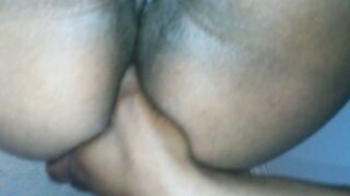Watch this amateur black guy eat his own balls while getting a taste of threesomes