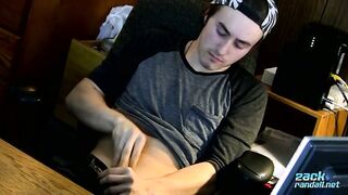 Watch Ty Evans stroke his big juicy dick on his laptop - American teen with natural hair gets off like a pro!