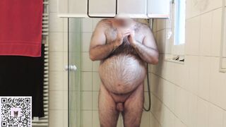 Kinkypanthercub gets naughty in the bathroom with a fat man and a clean dick