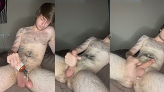 Danny Luxxx's first time jerking off solo with a huge load of greasy goodness