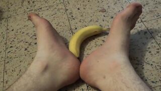 James DeansFeet's Sole Banana Fever: A kinky foot fetish video with Sole Banana