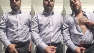 Lucas Hardwood jerks off and takes a shower with a massive load