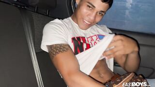 Lucian Reed flaunts his amazing curves & pleasures himself in HD