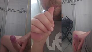 Afrikaans slutdegustates foreskin and masturbates with a tight ass