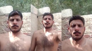 Gorgeous black dude flaunts his curves & fucks his way to worshipping like a pro