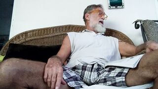 Hairy college-aged dude instructs first-time amateur to jerk off in POV