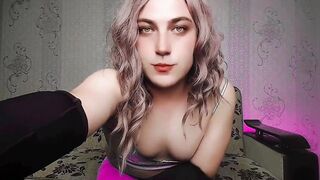 Watch this sissy teen twerk his big booty while teasing with a sexy crossdresser